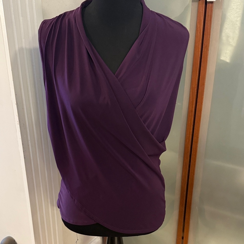 New with Tags Vince Camuto Sleeveless Deep Purple Draped Blouse -Medium
